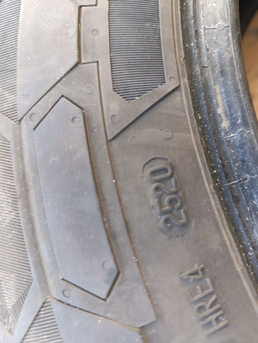 Зимни гуми Continental 215/65/16 C Viking 205/65/16 C