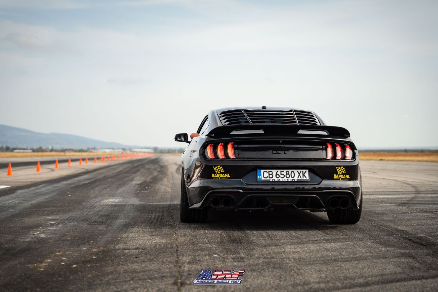 Кола под наем Ford Mustang 2018 GT за абитуриентски бал или съб