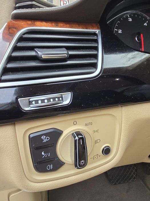 Audi A8 4.2 TDI PRESIDENT LONG-Ventilatie,Masaj,Trapa Solara-Variante
