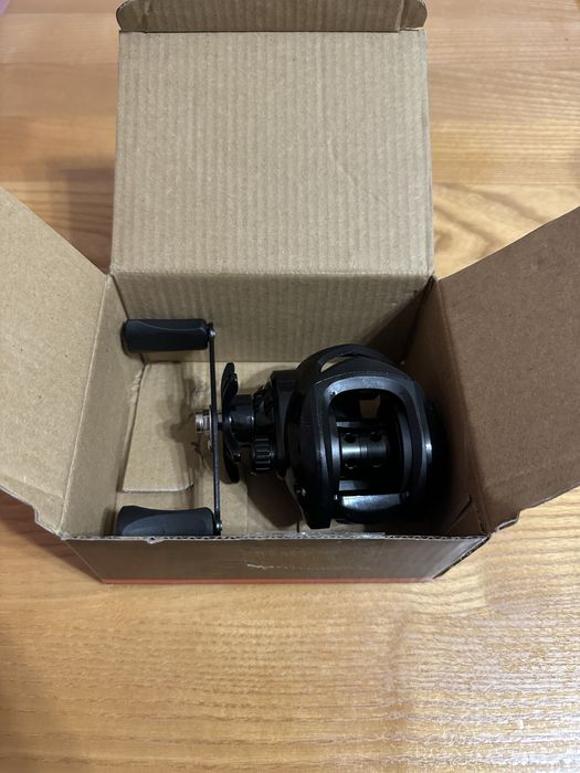 Чисто нова casting макара