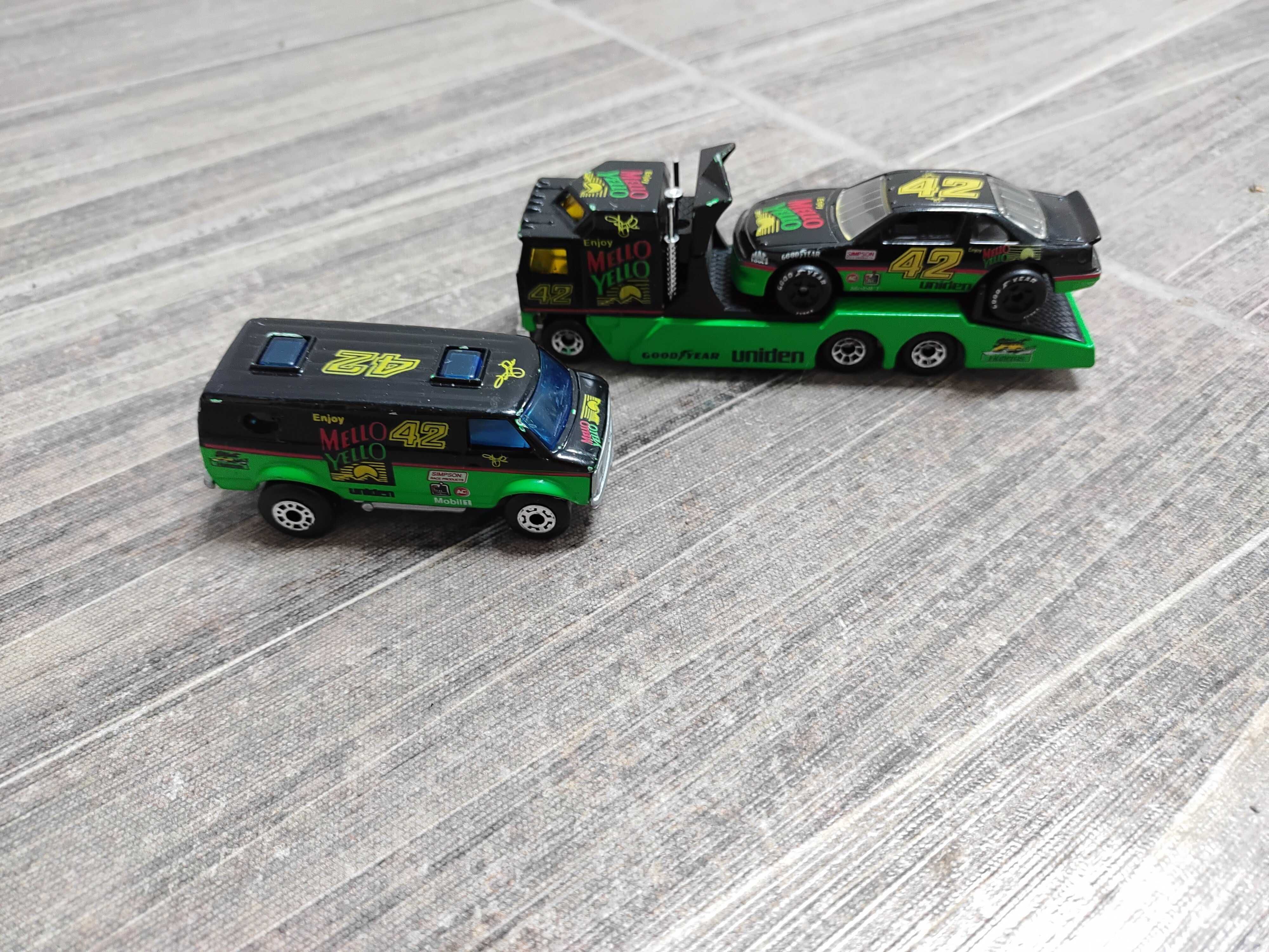 Matchbox TEAM Transporter Set