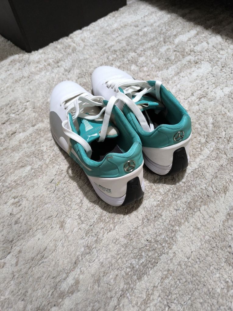Спортни обувки Puma AMG Petronas