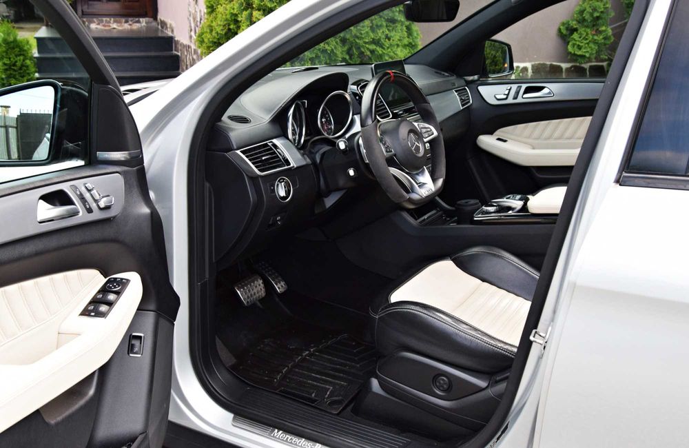 Mercedes-Benz GLE Coupe E43 AMG 4MATIC, Panoramic/Pachet entertainment