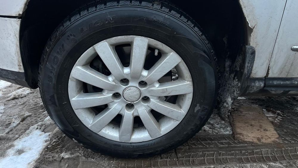 Продам шины почти новые