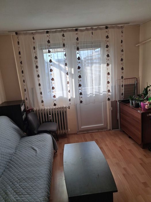 Vând  apartament  2 camere drumul taberei,  frigocom