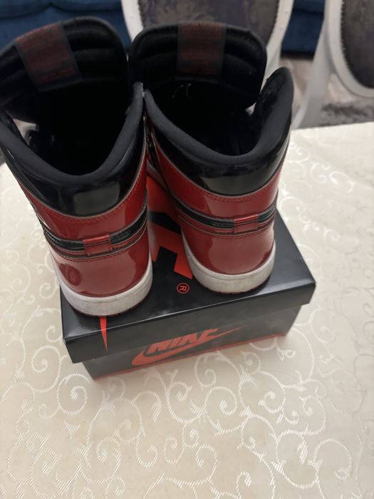 Jordan 1 patent bred,marimea 42 cu cutia originala