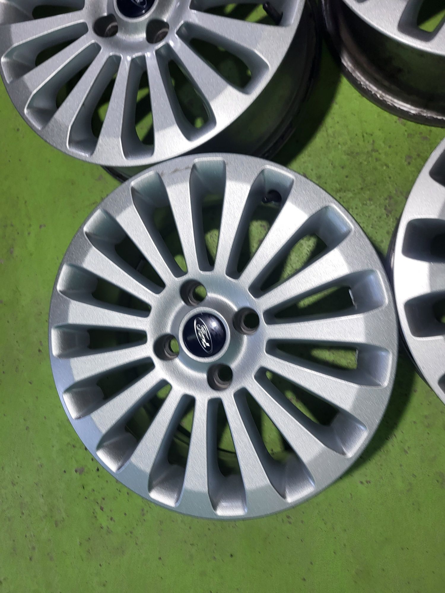 16 4x108 Ford fiesta лети джанти 4х108 форд фиеста