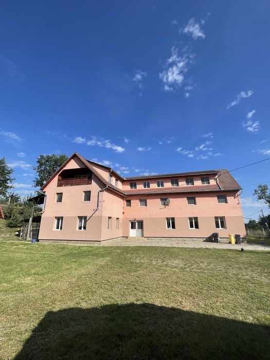 Casa de vanzare + teren de 3500 mp in Arpasu de Sus jud Sibiu