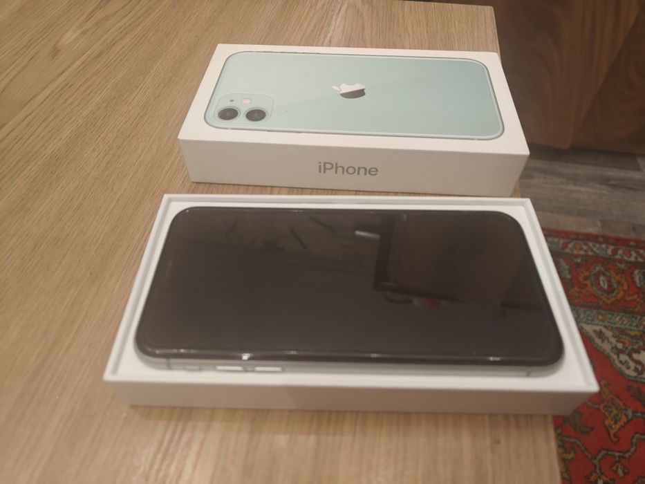 Продам iphone 11