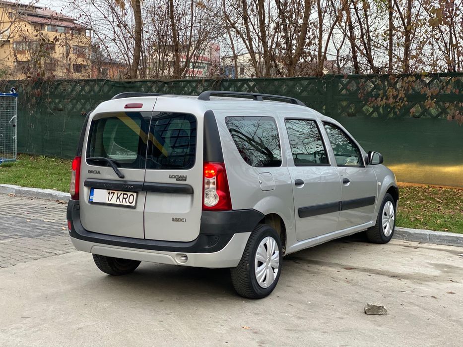 Dacia Logan Mcv Laureat 1.5 dCi 86 cp i rosu