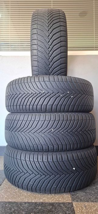 4бр. 215/50/17 Michelin 6mm грайфер, дот 23г.Безплатен монтаж