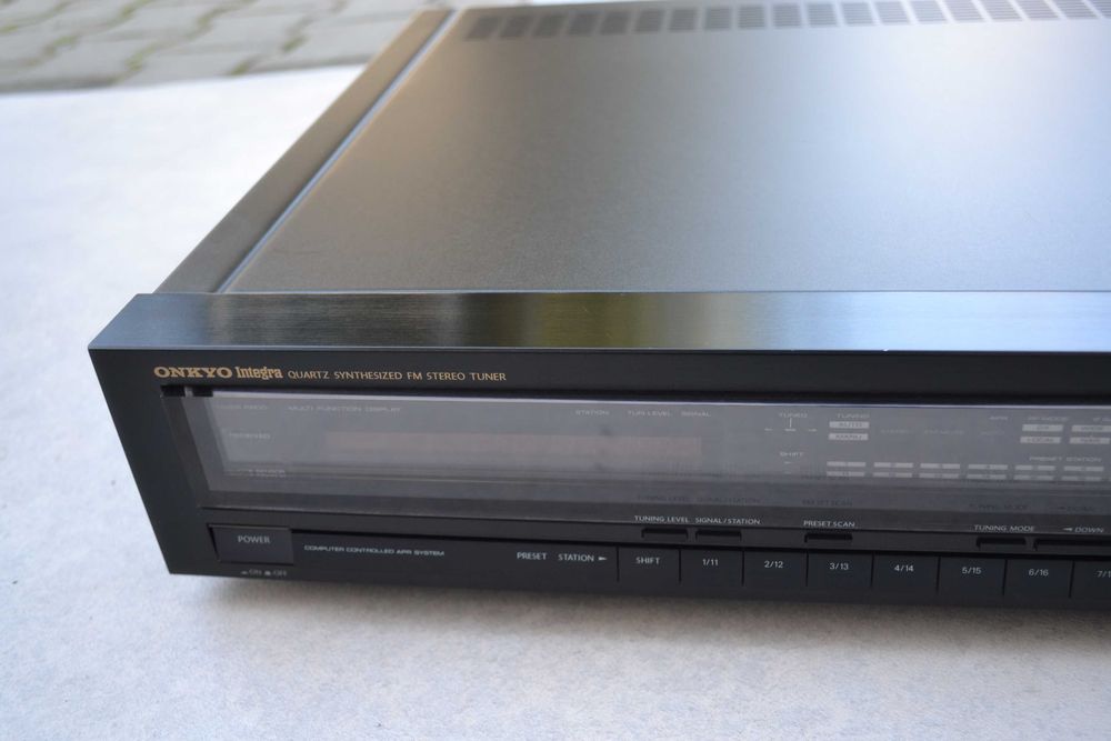 Tuner Onkyo Integra T 9990 Hi End