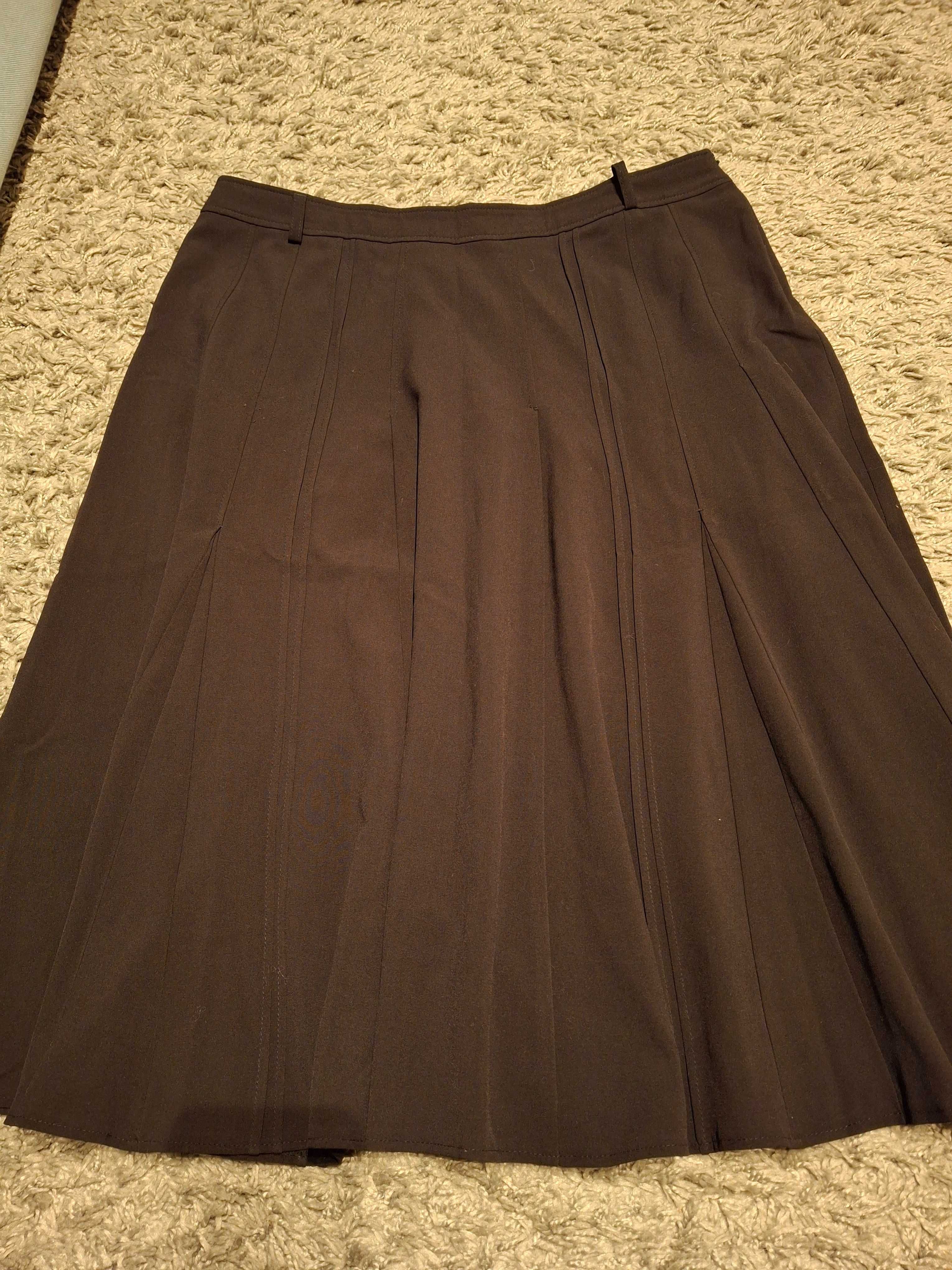 Fusta neagra marimea 50 (2 bucati)
