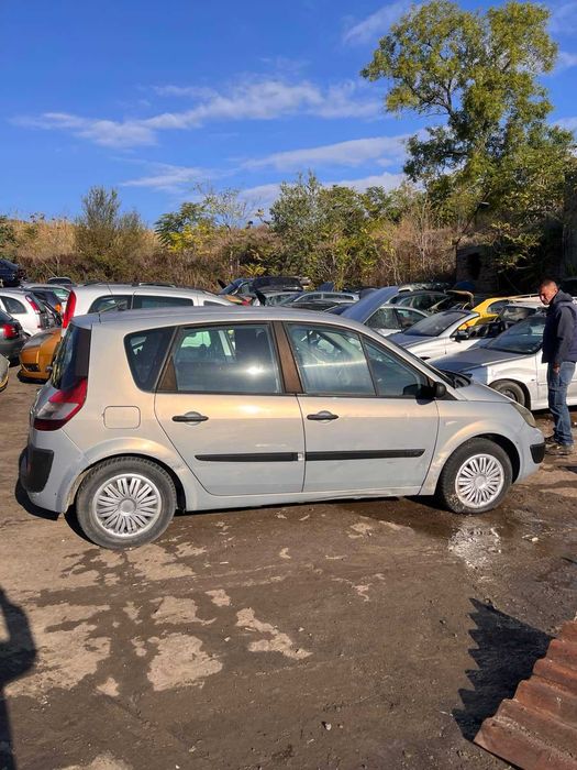 Рено Меган Сценик 1.9 дизел 2003 година на части