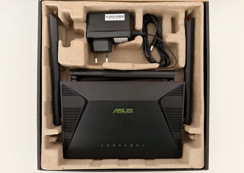 Router ASUS AX1800U in garantie, cutie, alimentare