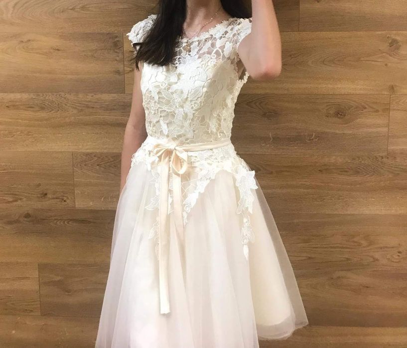 Дамска официална рокля