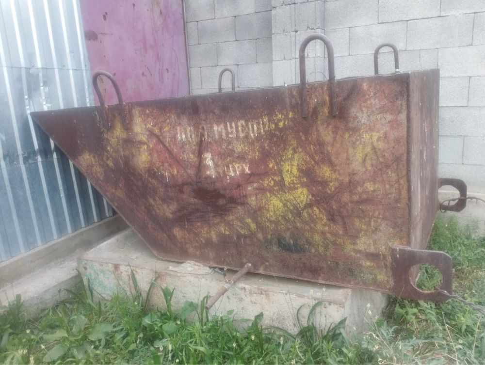 Продается железная емкость