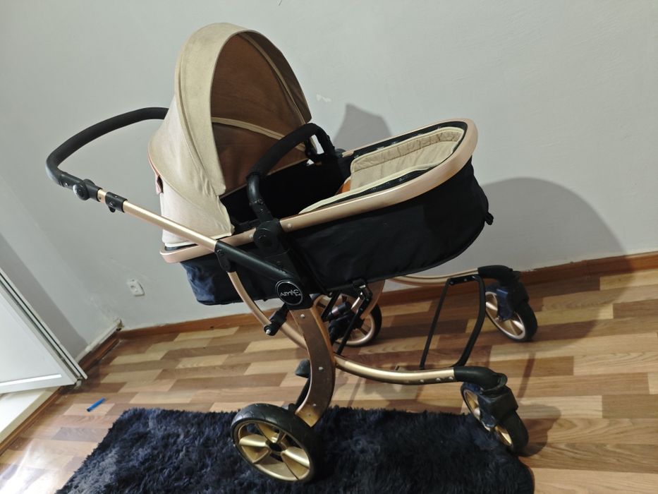 Продам коляску Amelie.