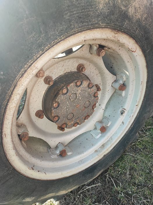 Punte fata tractor Massey Ferguson 3060