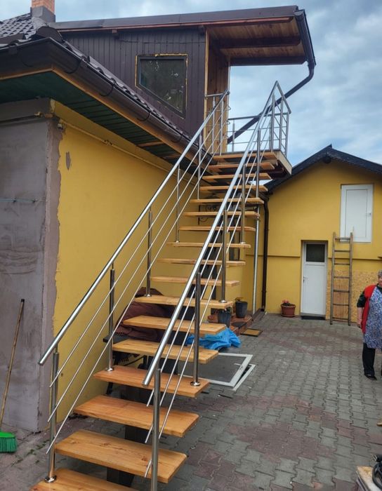 Scări metalice interioare