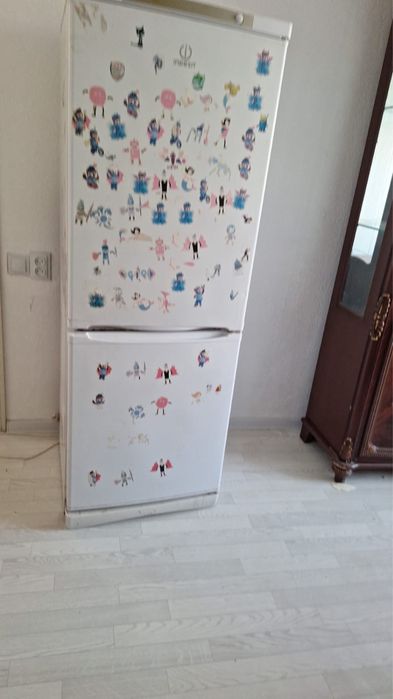 Холодильник сатылады