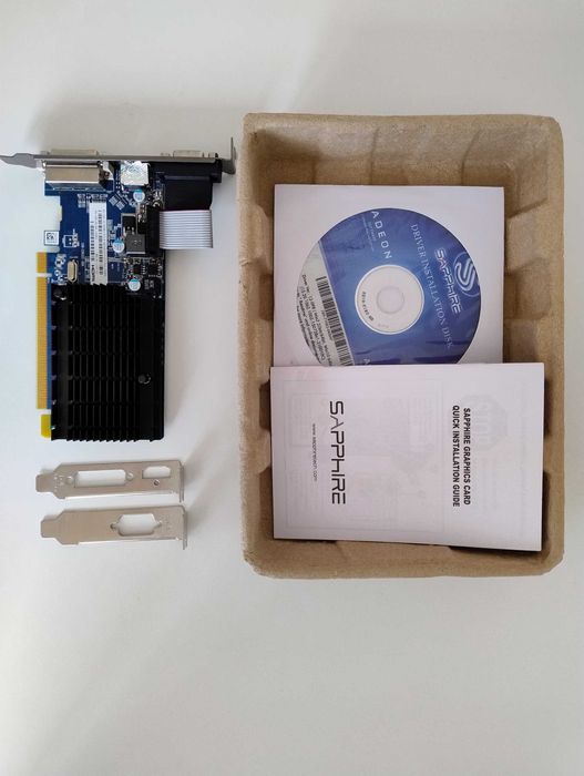 Placa Video Sapphire Radeon R5 230 1GB compatibila low profile 2U/SFF