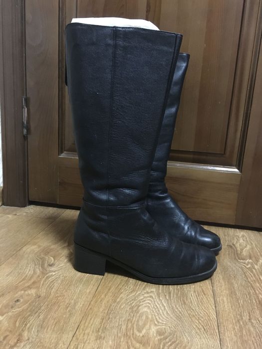 Продам женские сапоги