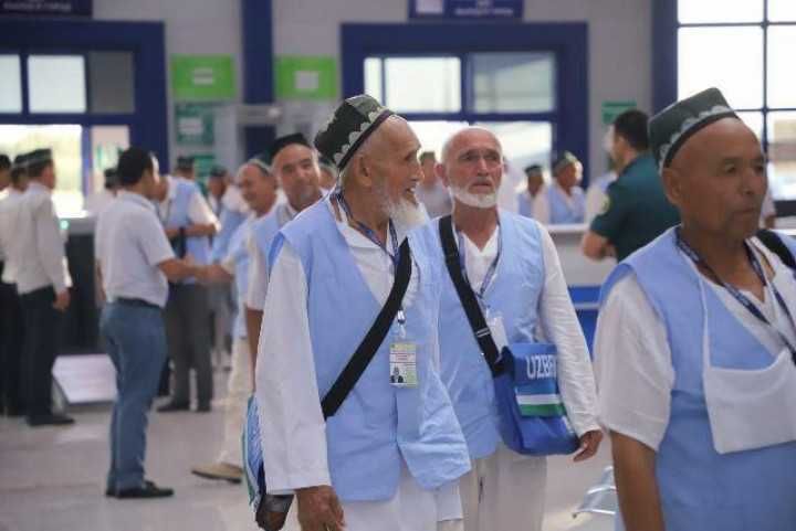 Umra ziyorati uchun sumka, nimchalar
Умра зиёрати учун нимча, сумкалар