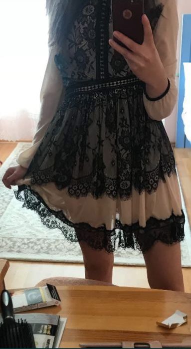 Рокля от Laleto с дантела