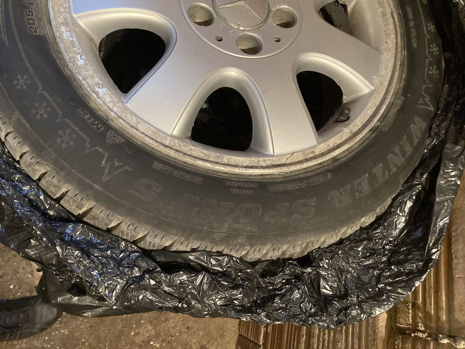 4 бр джанти + зимни гуми Dunlop Winter Sport 5 205/55 R16