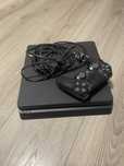 Ps 4 cu maneta este perfect functional