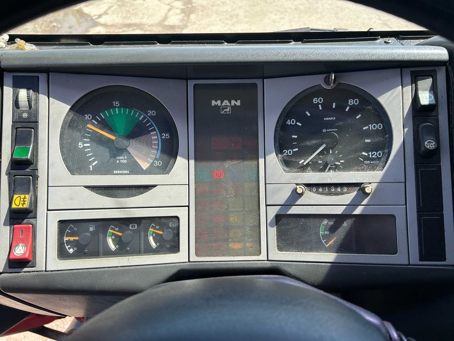 Camion 7,5 tone marca MAN