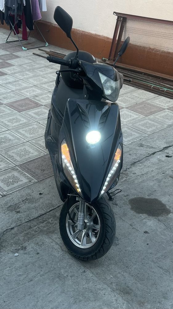 Скутер мопед 125куб