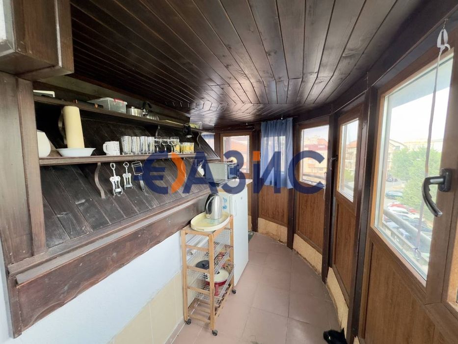 Продава се Едностаен апартамент в Несебър - 55 кв.м за 1037 €/кв.м - Снимка #12