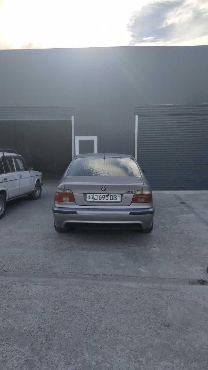 Bmw e39 528i Sotiladi