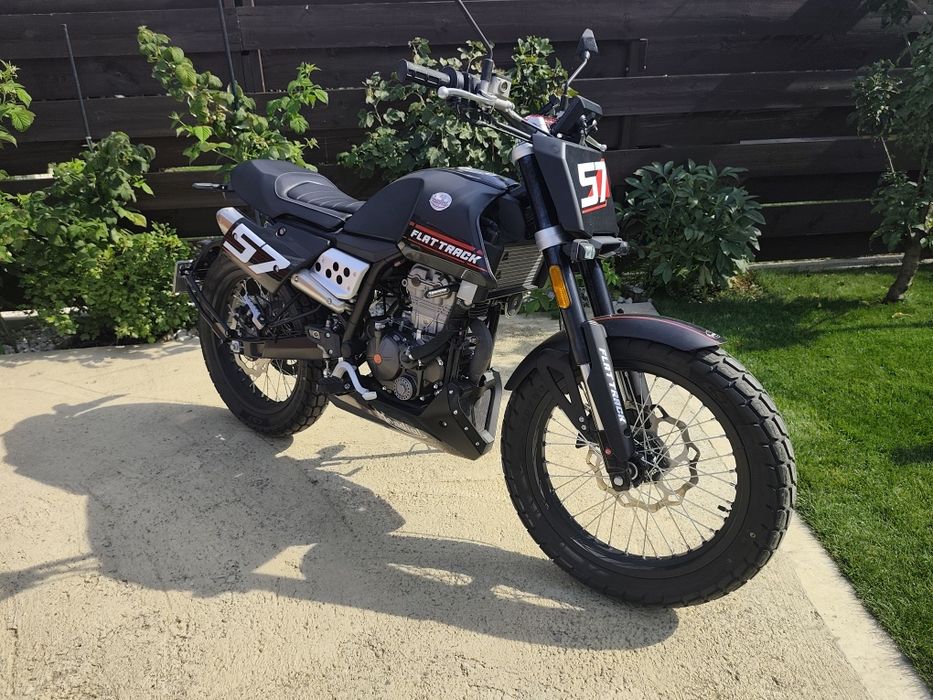 Mondial Flat Track 125 CC A1 ABS an 2021 ( motorizarea Aprilia RS4)