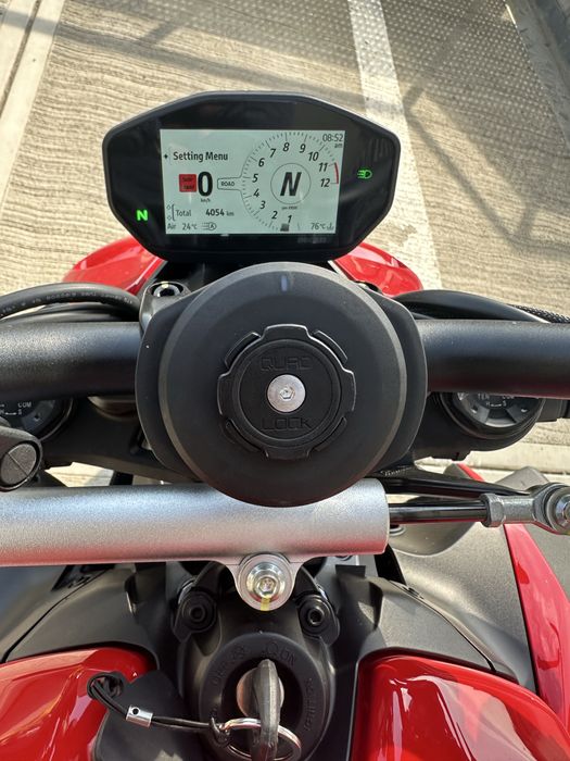 Vand ducati streetfighter V2