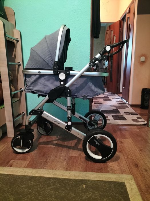 Коляска детская бу 0+