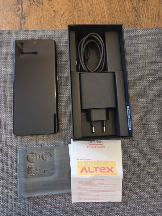Motorola Edge 50 Ultra, 1TB, 16GB RAM