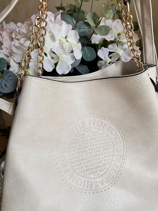 Geanta bej din piele ecologica