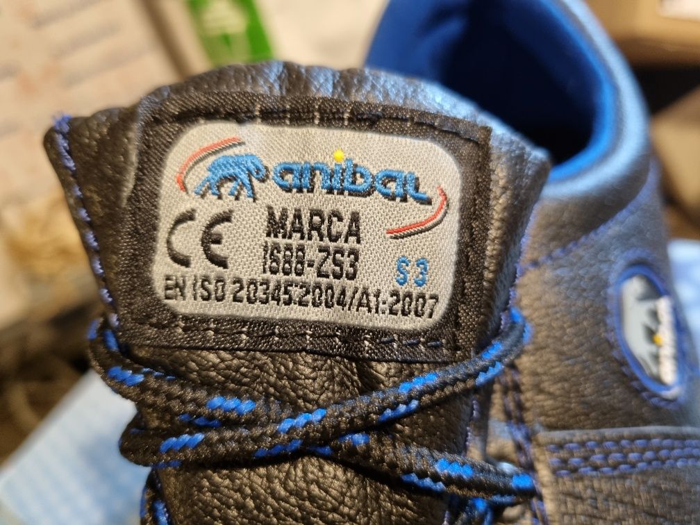 Pantofi protectie mărime 43 și 45