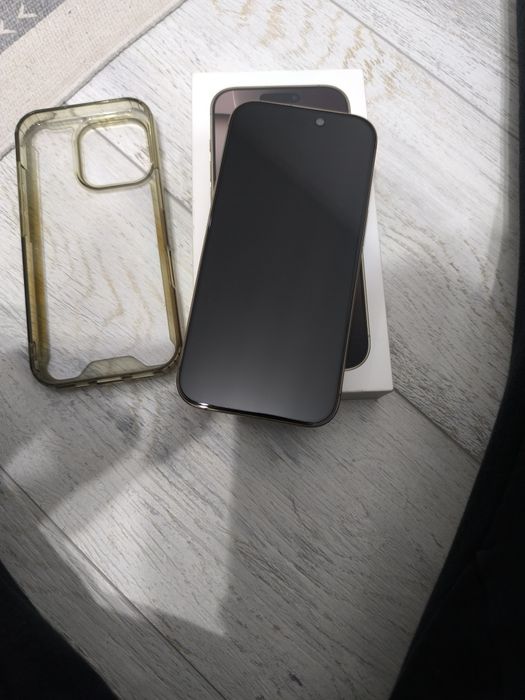 Vând s-au schimb iPhone 16 Pro 5G Desert Titanium 256GB