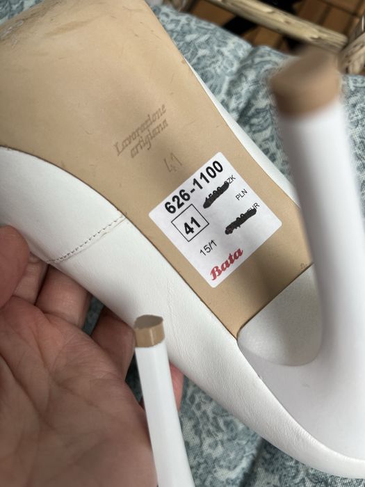 Официални обувки Bata естествена кожа отлични