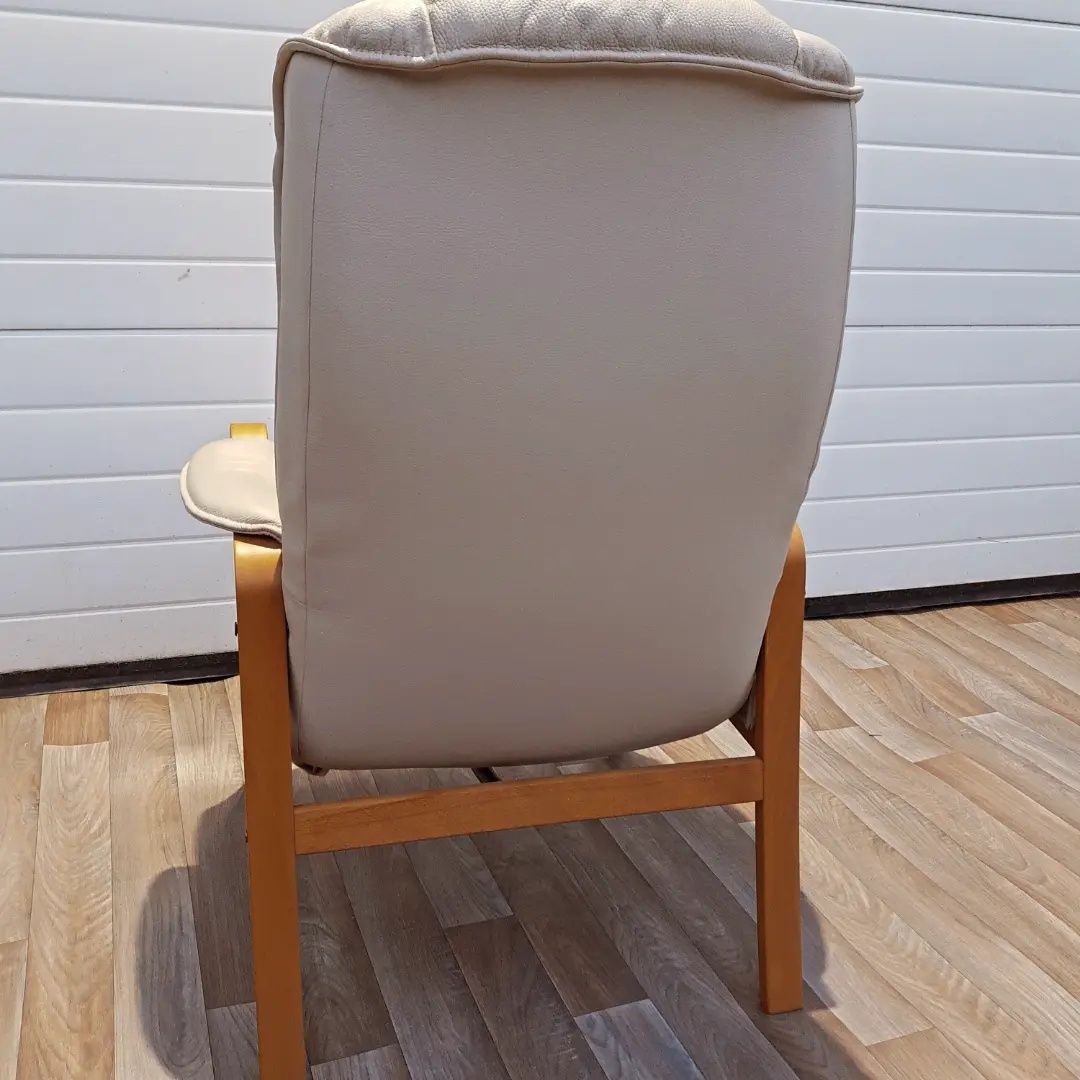Ретро кресло Hjort Knudsen дизайн. С механизъм за релакс.