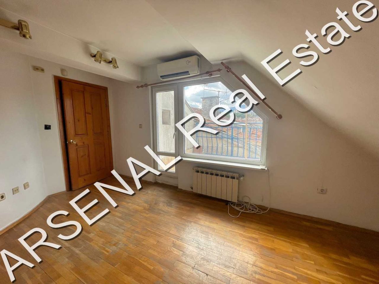Дава се под наем Мезонет в София, Лозенец - 280 кв.м за 1100 € - Снимка #6