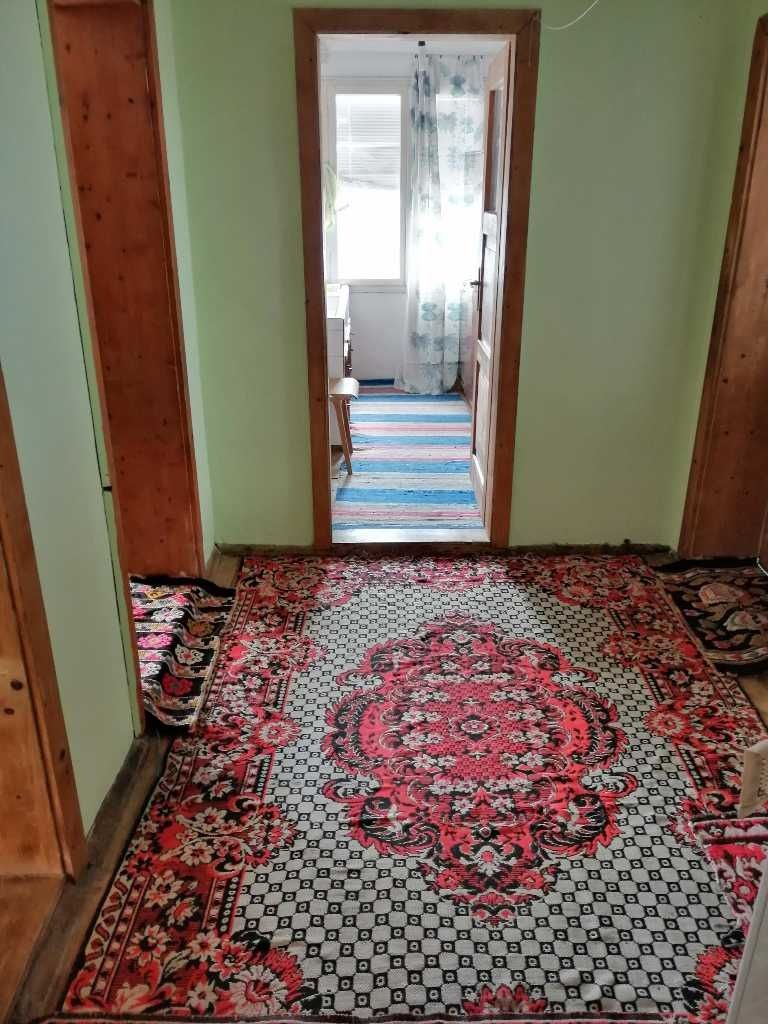 Двуетажна къща плоча-175 кв.м + 28кв.м. голям гараж