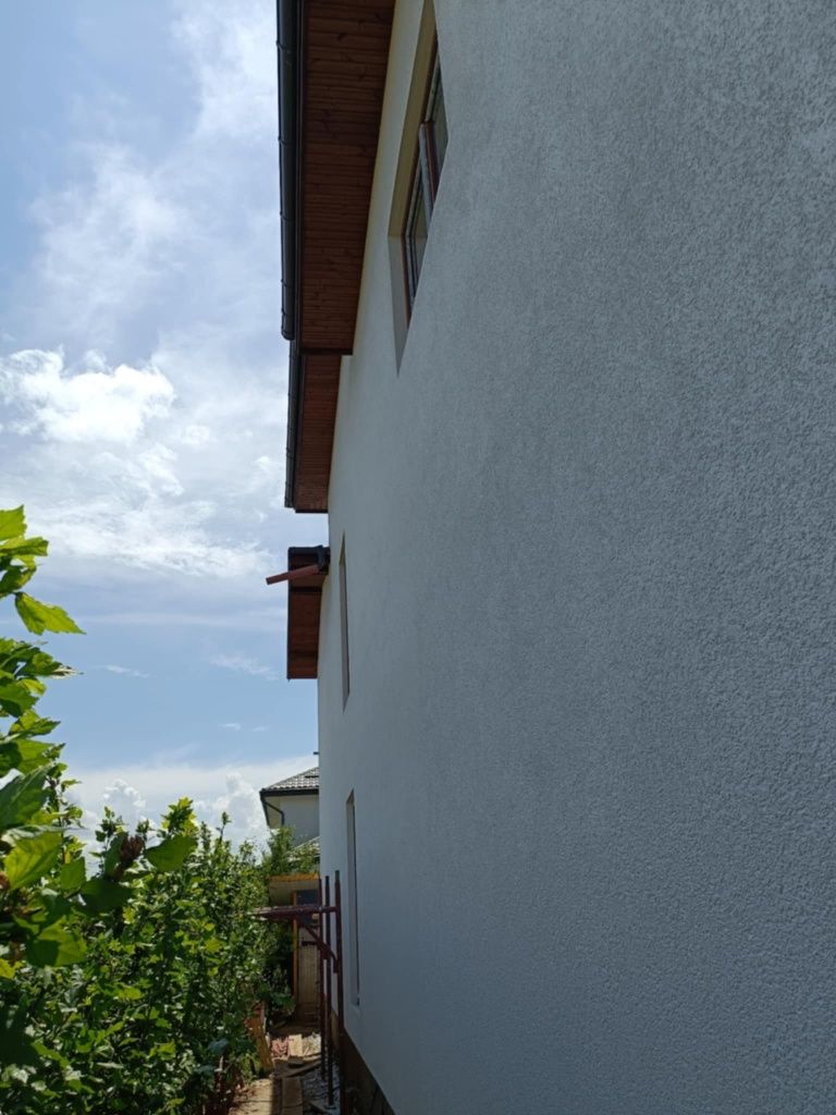 Construcții și finisaje