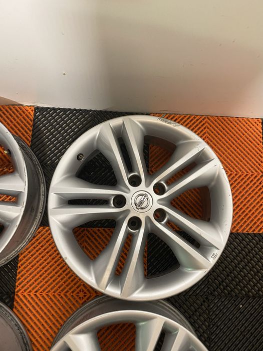 Jante originale Nissan Qasqai,X-trail,Juke, Dacia Duster pe 17