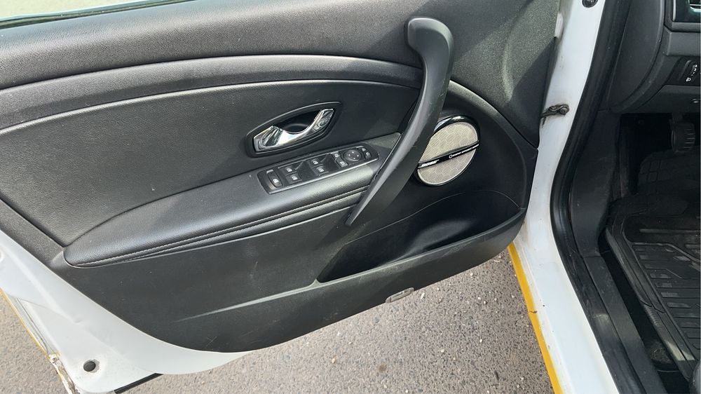 Vand urgent megane3 1.2 tce 132