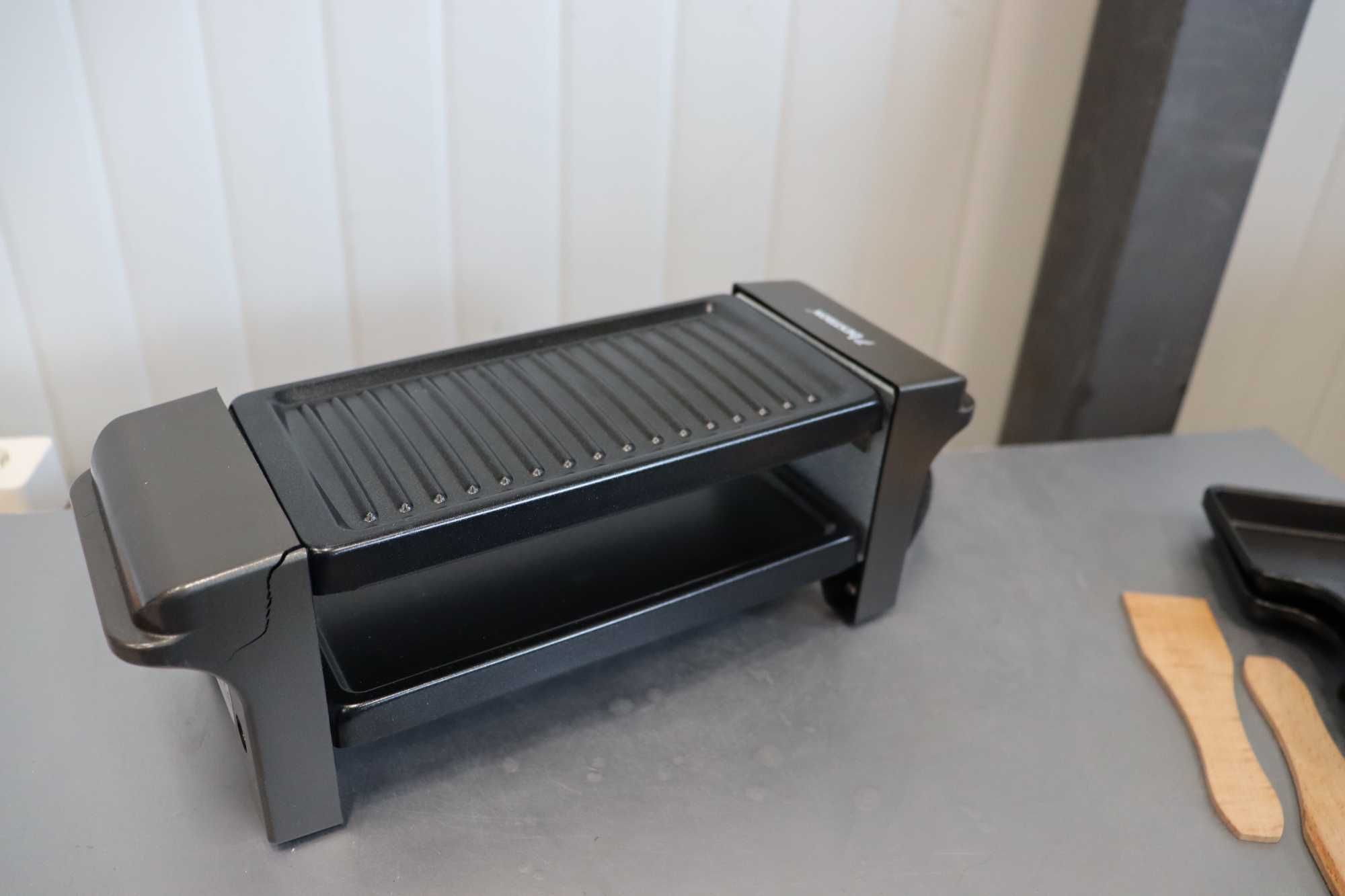 Bestron Raclette, Мини раклет грил 2 тигана,2 шпатули,350W, лек ДЕФЕКТ